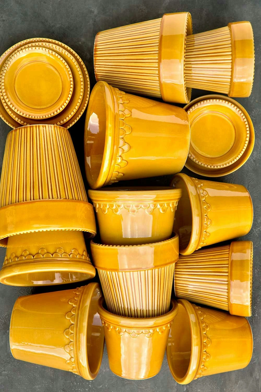 Bergs Potter Copenhagen Topf Mit Unterteller Gelb, Ø14 Cm 7 Bergs Potter Copenhagen Topf Mit Unterteller Gelb, Ø14 Cm – Bild 5