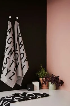 Design Letters Classic Küchenhandtuch 2-er Set, Schwarz -Einrichtungsgeschäft design letters classic kitchen towel 2 pack 3