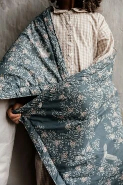 Fauna Forest Gefüllte Decke, 90x120 Cm -Einrichtungsgeschäft garbo friends fauna forest filled blanket 4