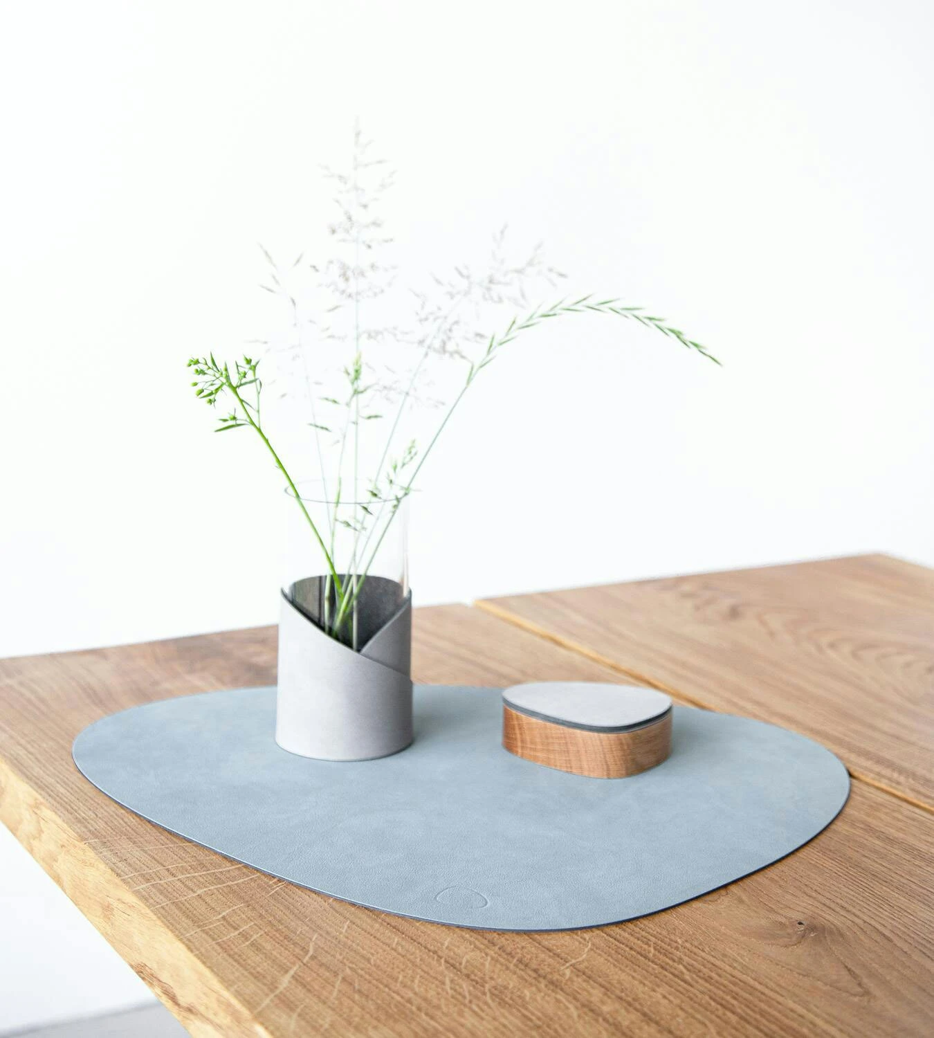 LIND DNA Curve Nupo Tischset L, 37x44 Cm/ Hellblau 5 LIND DNA Curve Nupo Tischset L, 37x44 Cm/ Hellblau – Bild 3