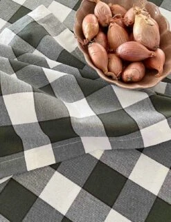 Ted Tischdecke 140x250 Cm, Olivgrün -Einrichtungsgeschäft recycled by wille duk ted recy 140x250 denimbla beige brun 5